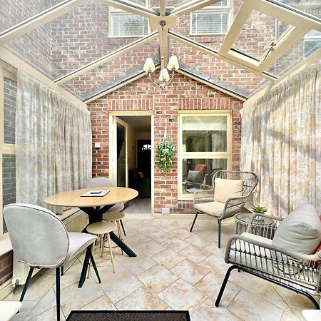Cherry Blossom Cottage Йорк Екстер'єр фото